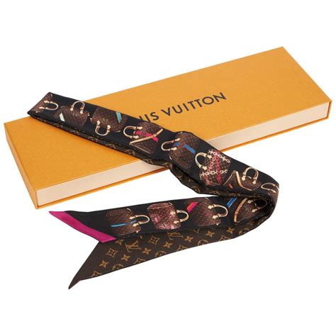 louis vuitton scarfe|louis vuitton twilly scarf.